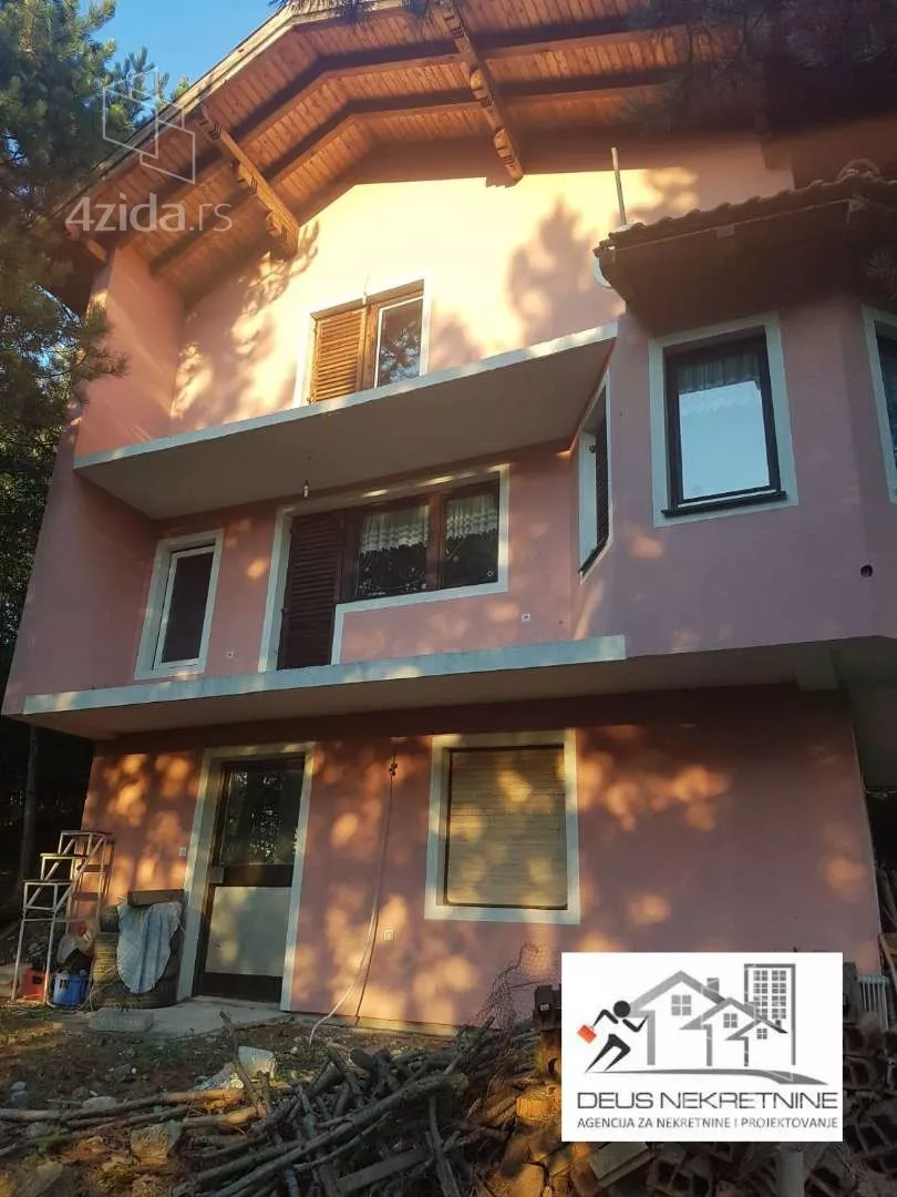 3-etažna kuća | 4zida