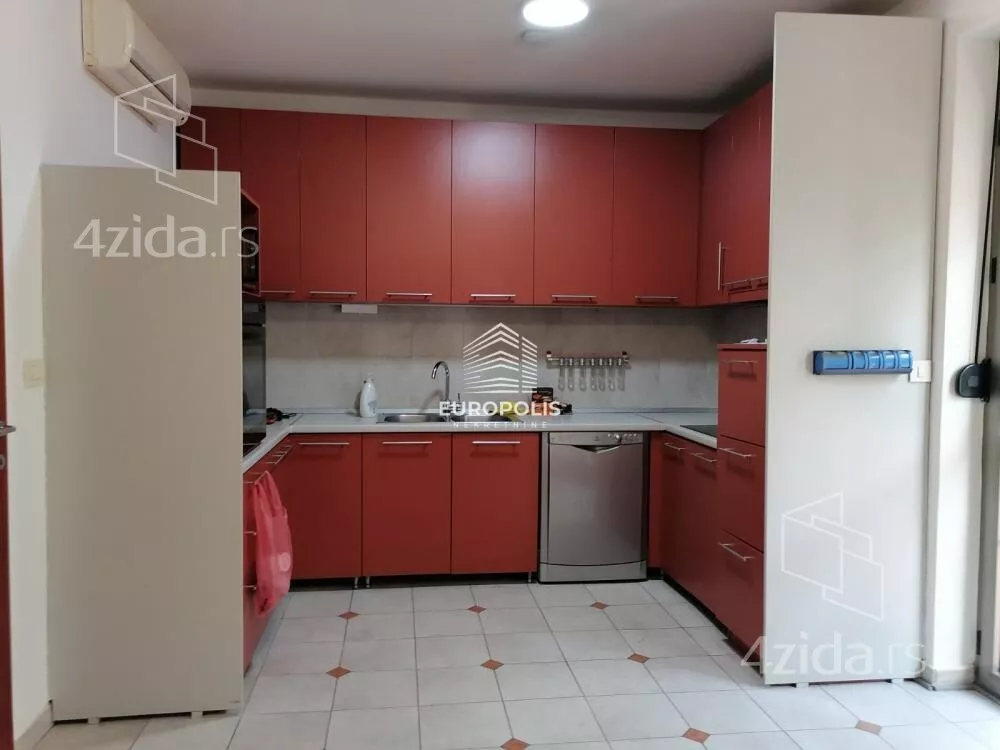 4-etažna kuća | 4zida