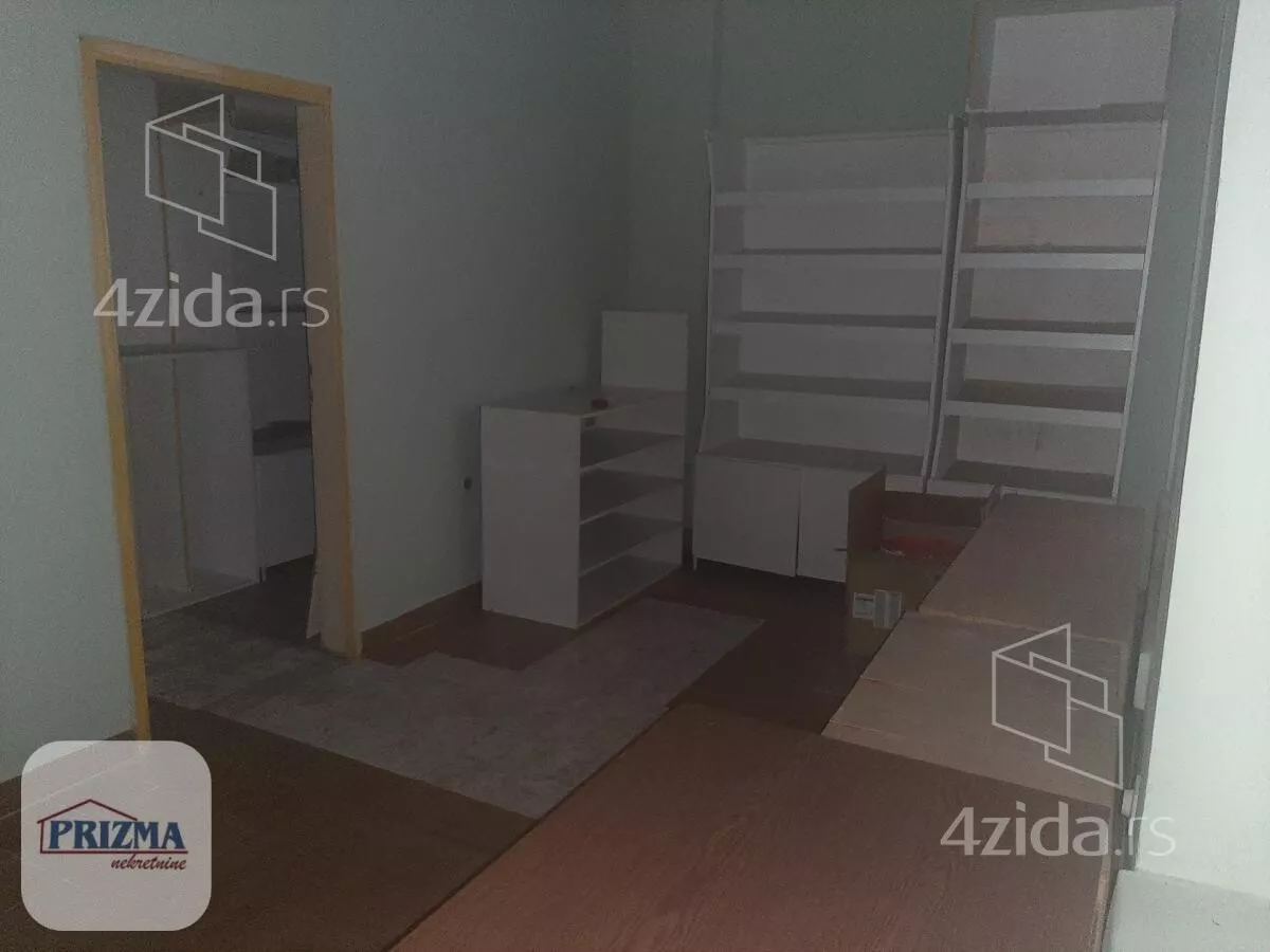 Lokal | 4zida
