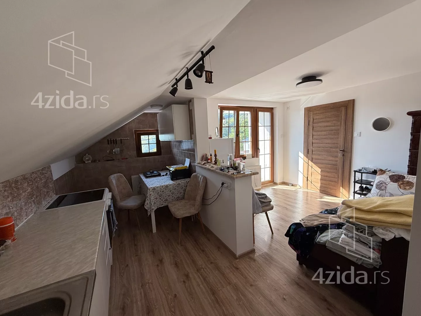 3-etažna kuća | 4zida