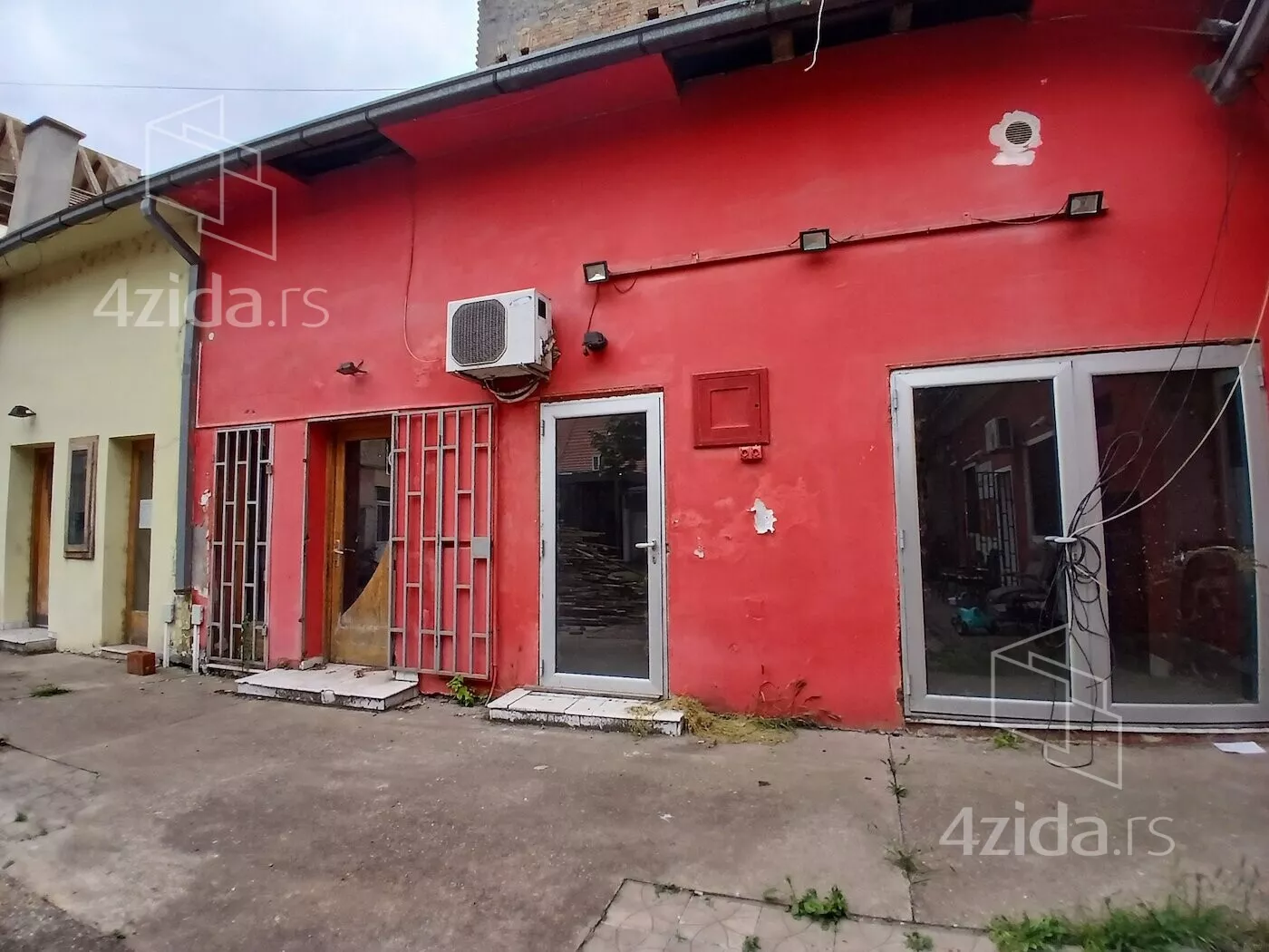 Poslovni prostor | 4zida