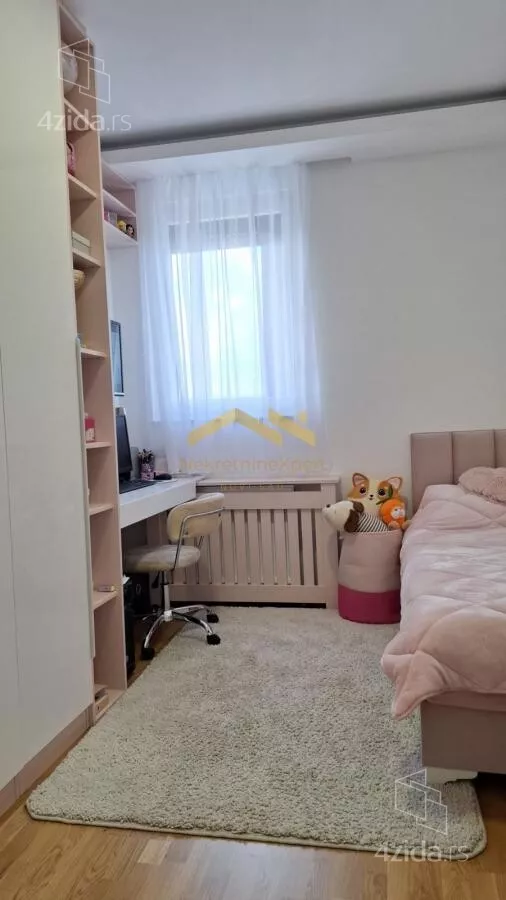 Četvoroiposoban stan | 4zida