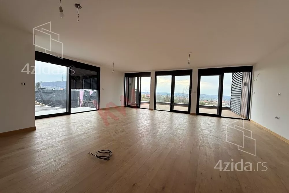 3-etažna kuća | 4zida