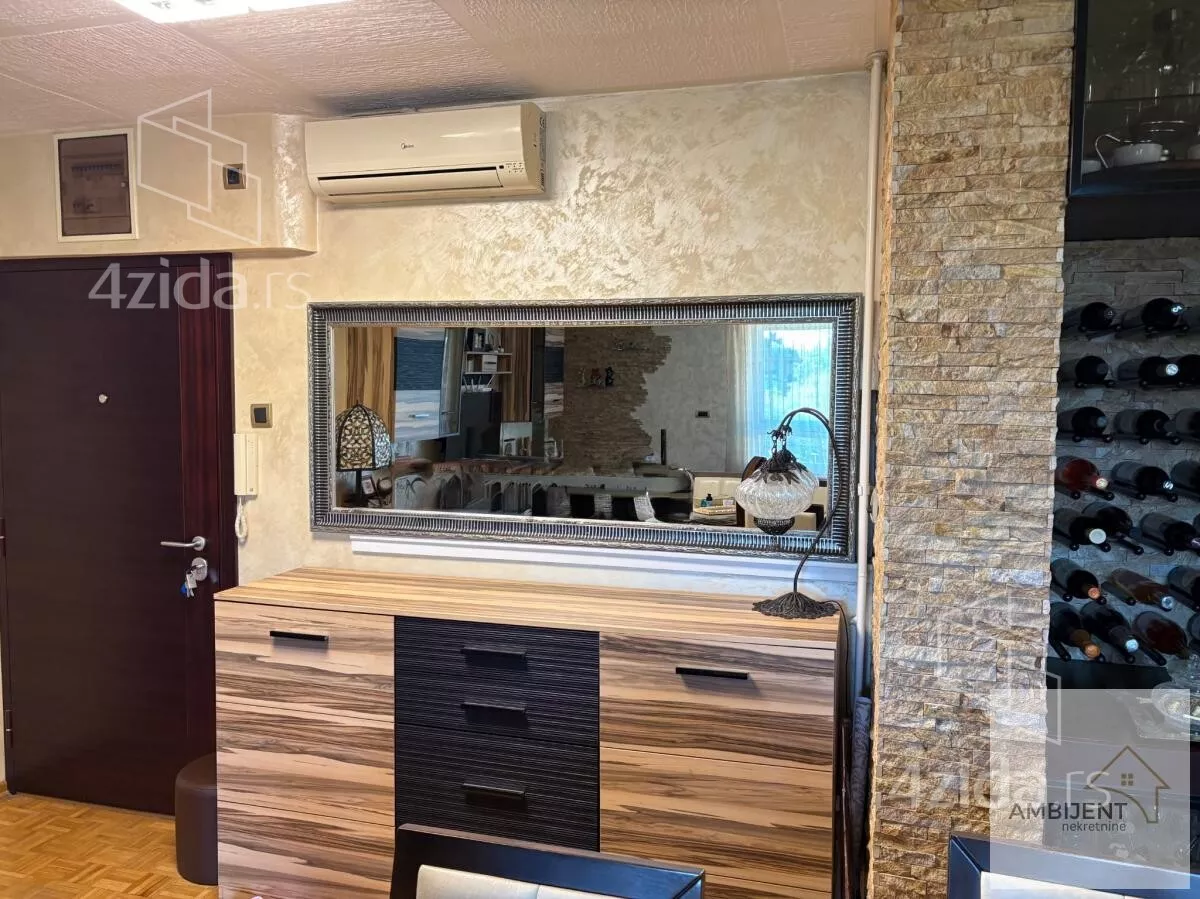 Troiposoban stan | 4zida