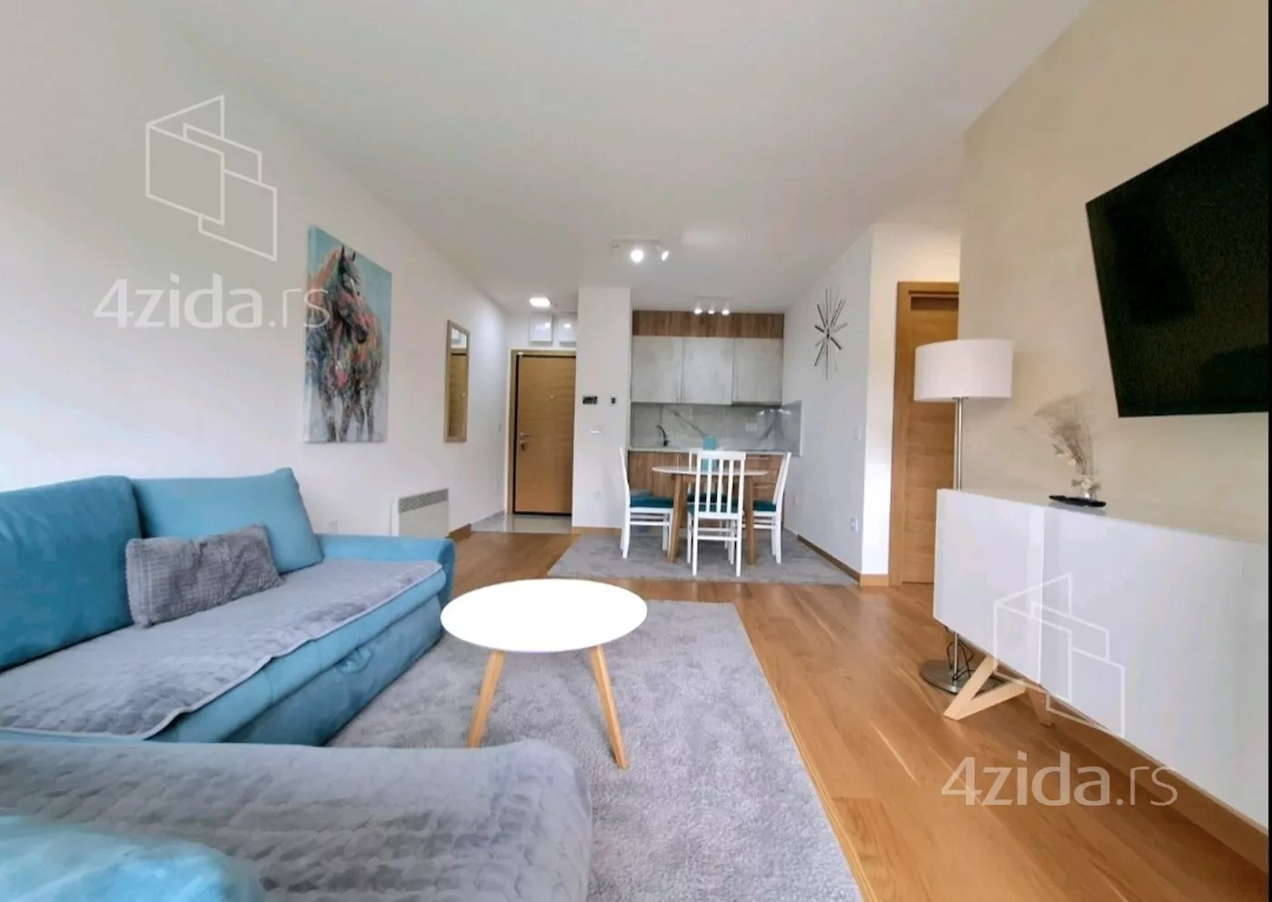 Dvoiposoban stan | 4zida