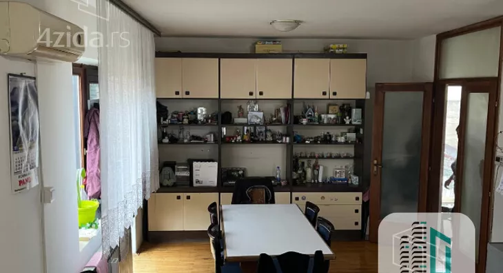 3-etažna kuća | 4zida