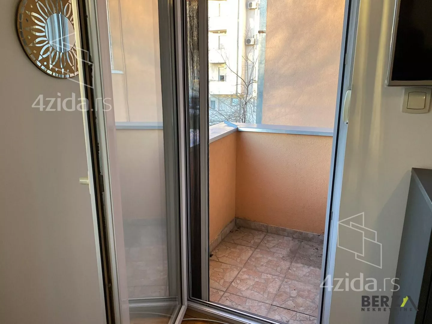 Garsonjera | 4zida