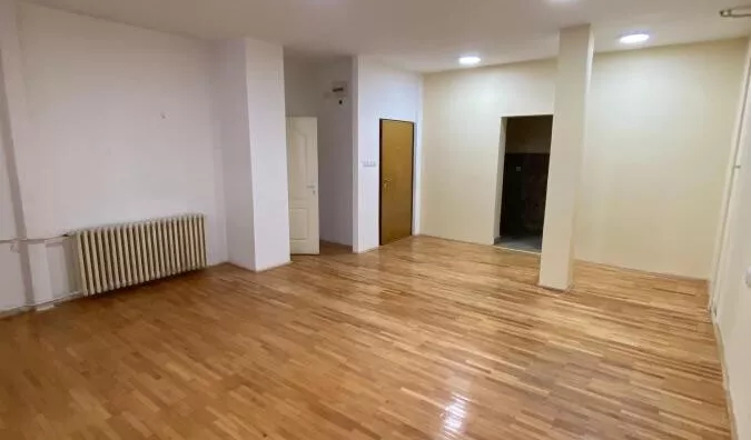 Poslovna zgrada | 4zida