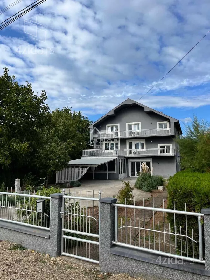 Ugostiteljski objekat | 4zida