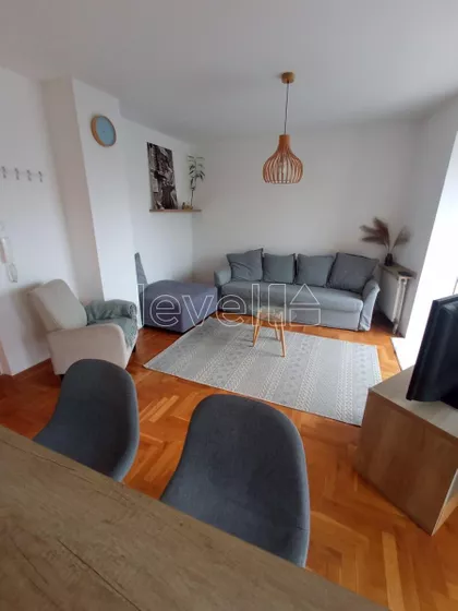 Socijalno | 4zida.rs