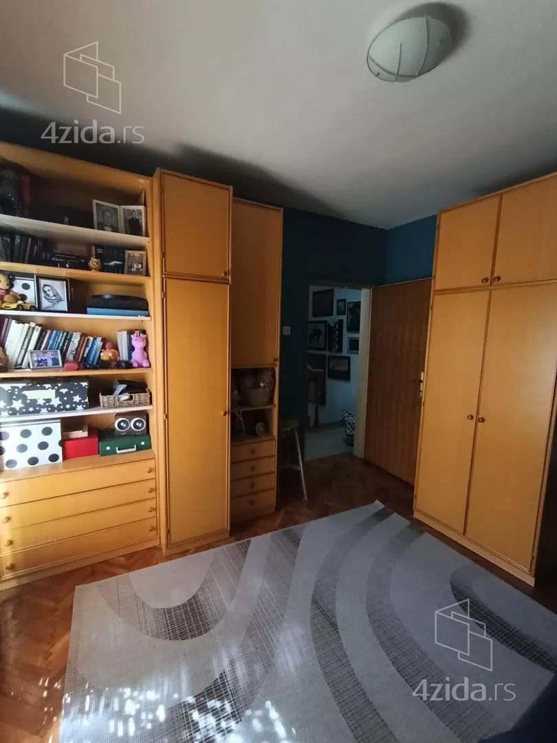 3-etažna kuća | 4zida