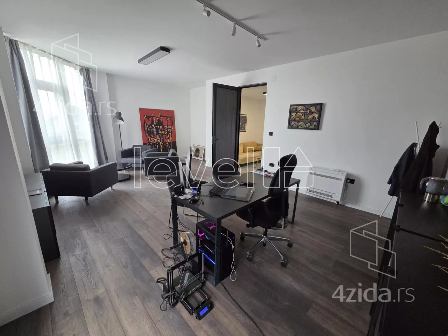 Poslovni prostor | 4zida