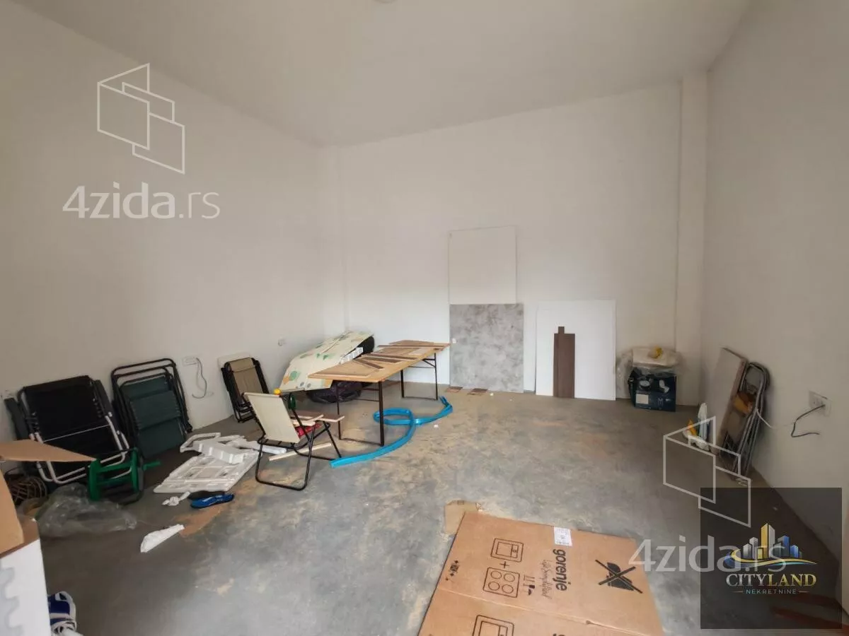 Lokal | 4zida