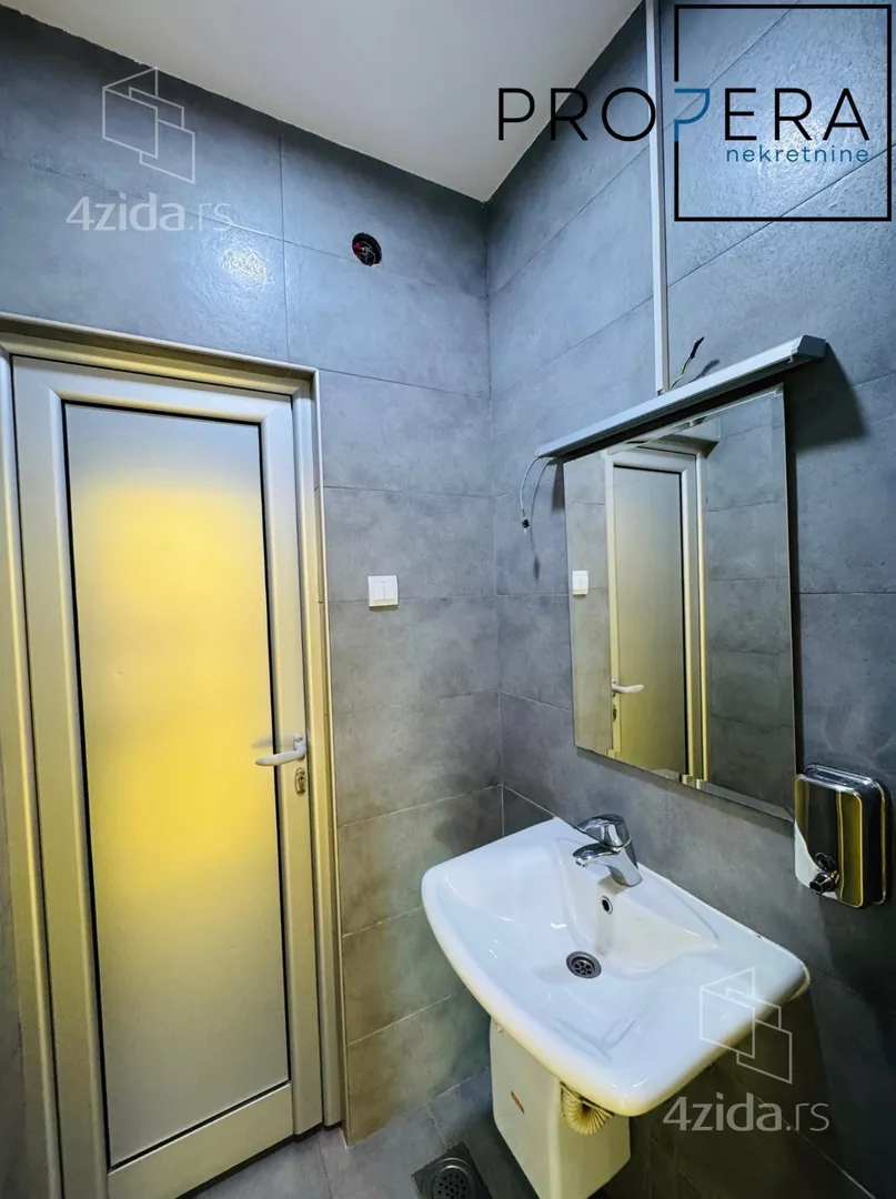 Lokal | 4zida