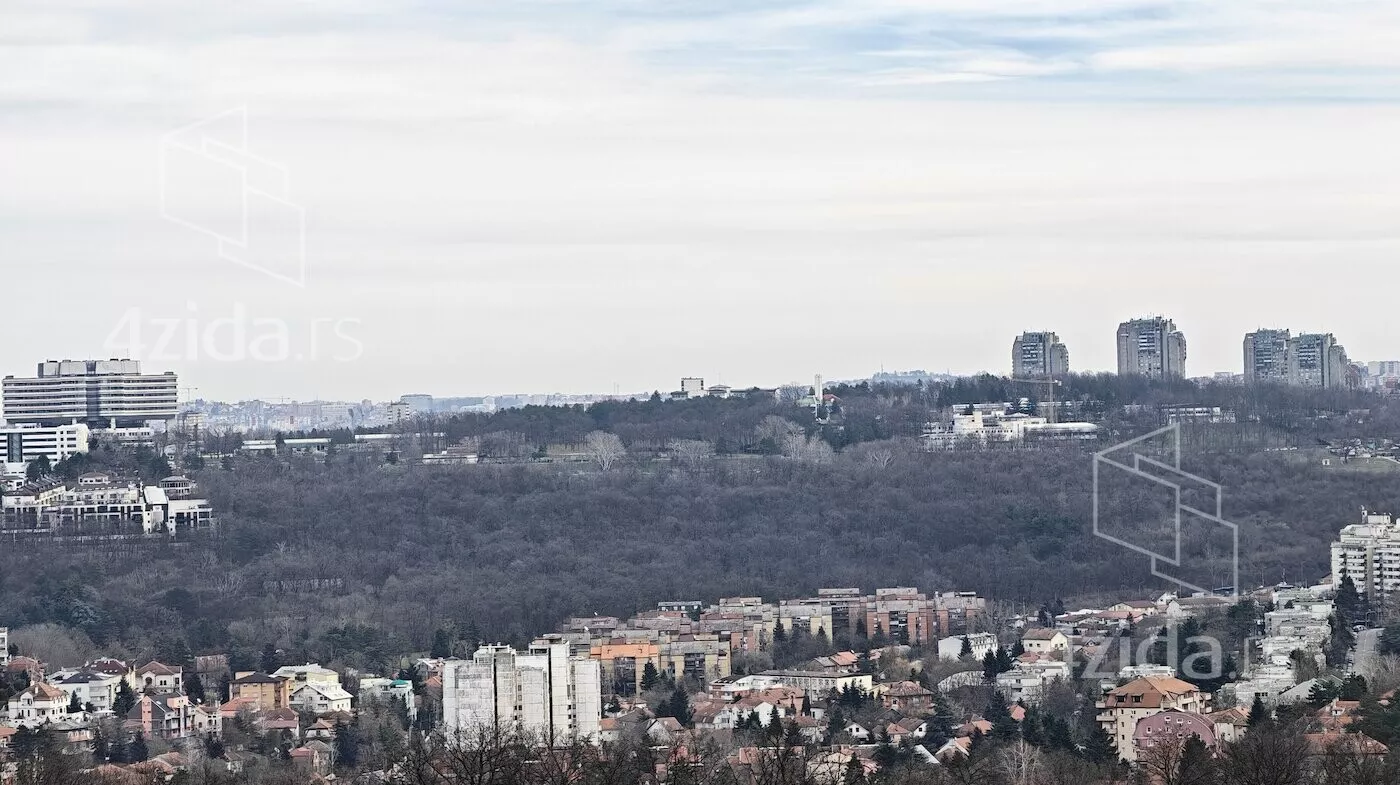 Četvoroiposoban stan | 4zida