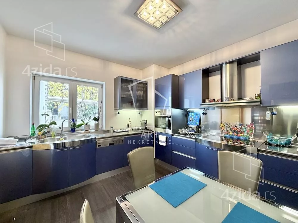 3-etažna kuća | 4zida