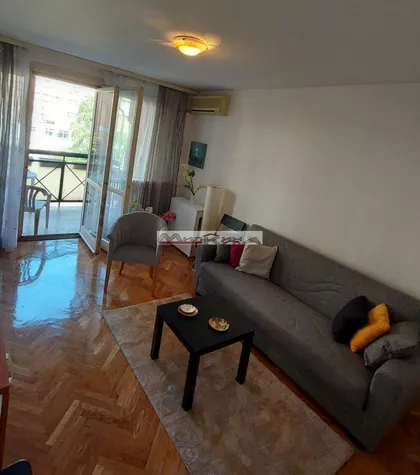 Kalenić pijaca | 4zida.rs