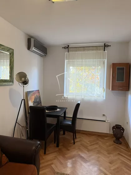 Karađorđeva | 4zida.rs