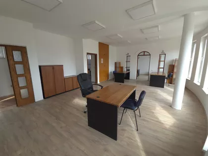 Koste Mirosavljevića 7 | 4zida.rs