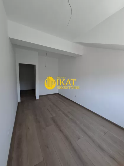 Đačka | 4zida.rs