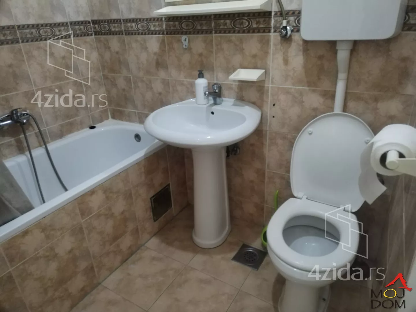 Jednoiposoban stan | 4zida