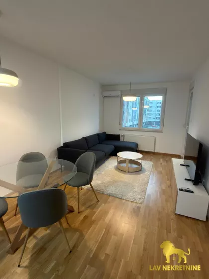 RUMENAČKI PUT | 4zida.rs