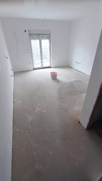 Ugrinovački put | 4zida.rs