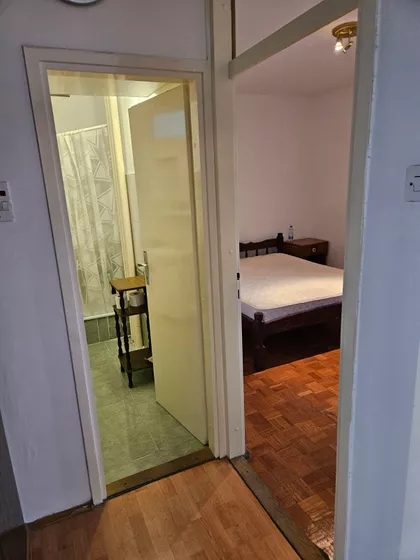 Trg Cara Jovana Nenada 10 | 4zida.rs