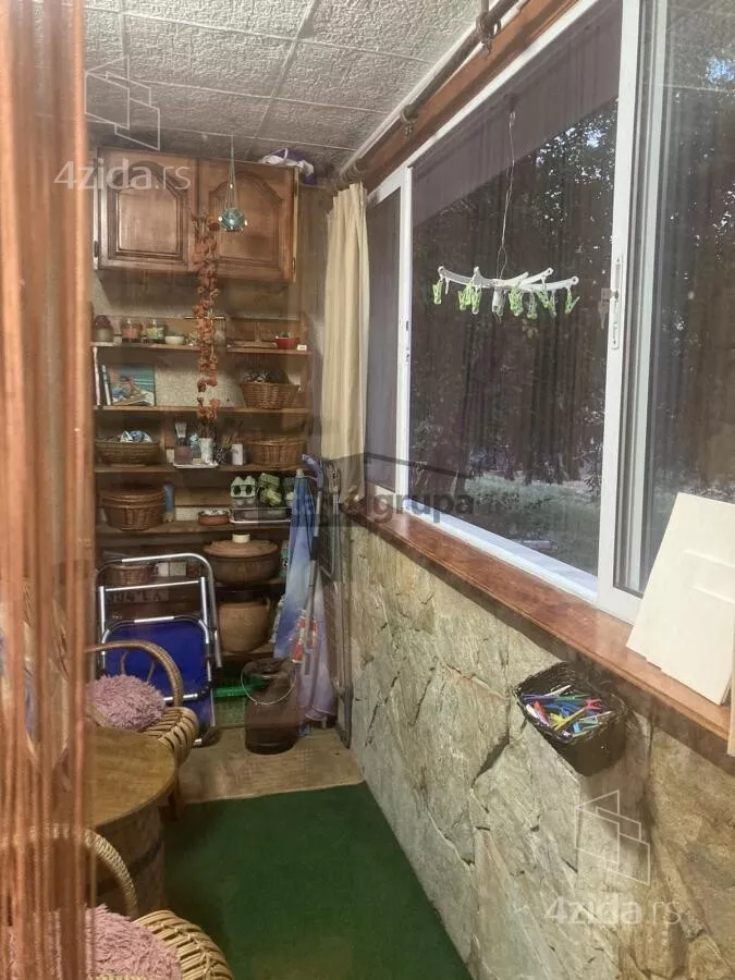 Troiposoban stan | 4zida