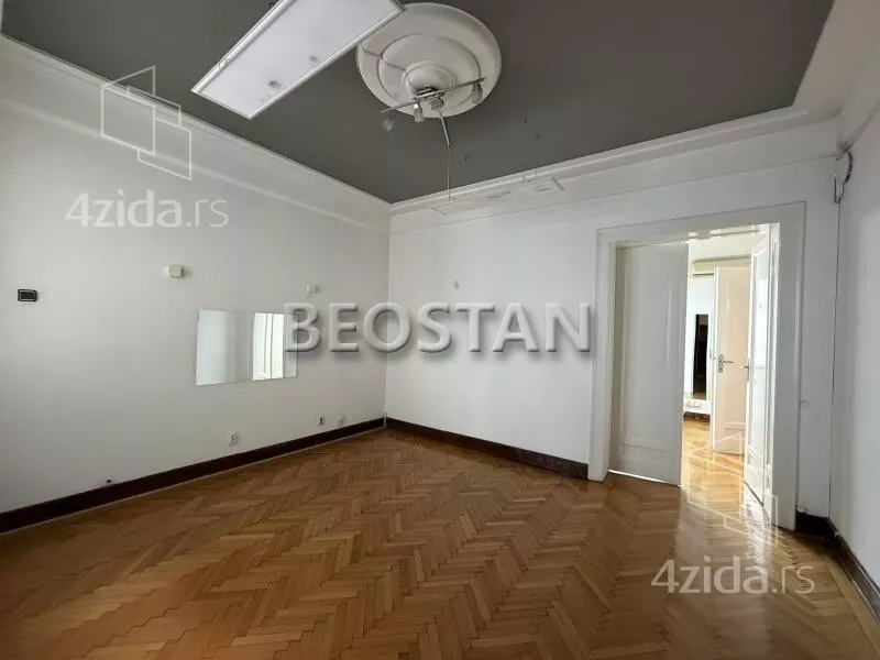 Šestosoban stan | 4zida