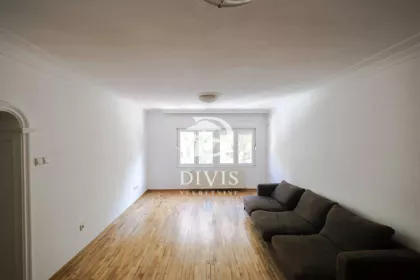 Ljubomira Stojanovića bb | 4zida.rs