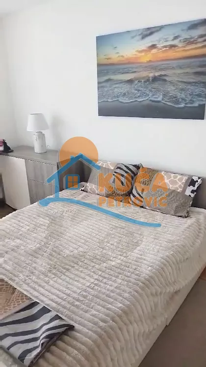 Cara Dušana | 4zida.rs