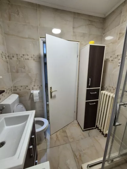 Trg Cara Jovana Nenada 3 | 4zida.rs