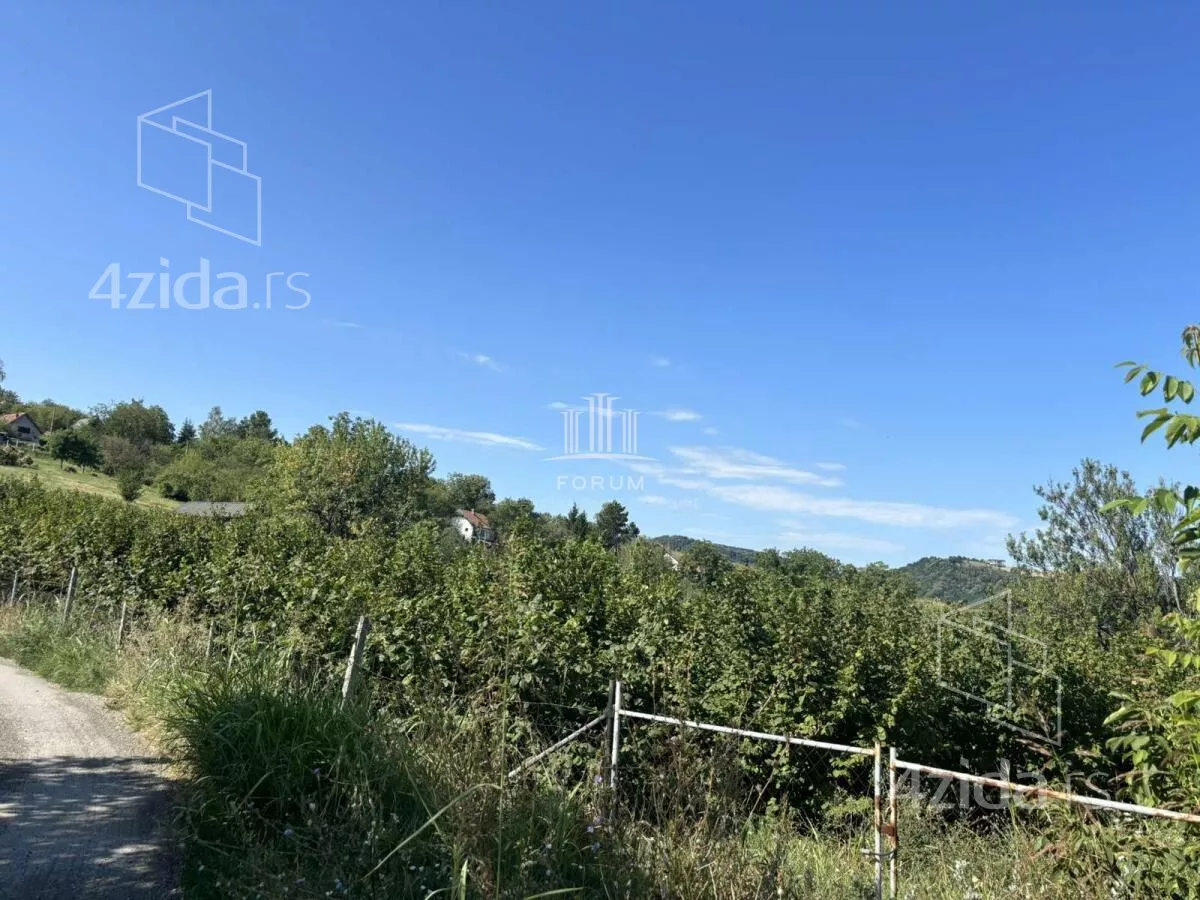 Plac | 4zida