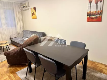 Bulevar Cara Lazara | 4zida.rs