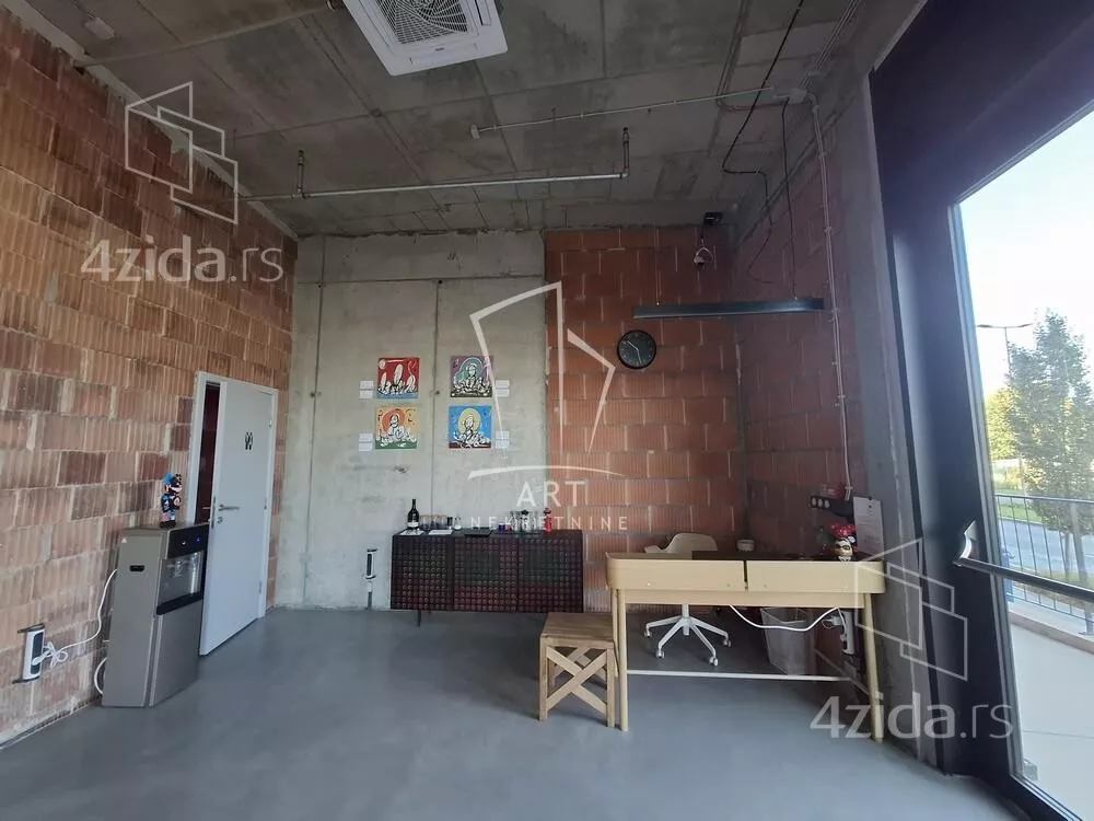 Lokal | 4zida
