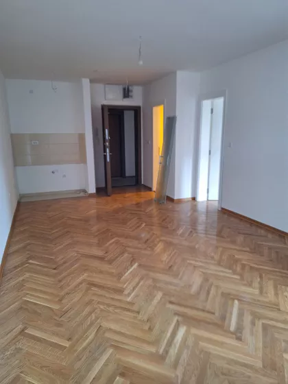 Vrnjačka | 4zida.rs