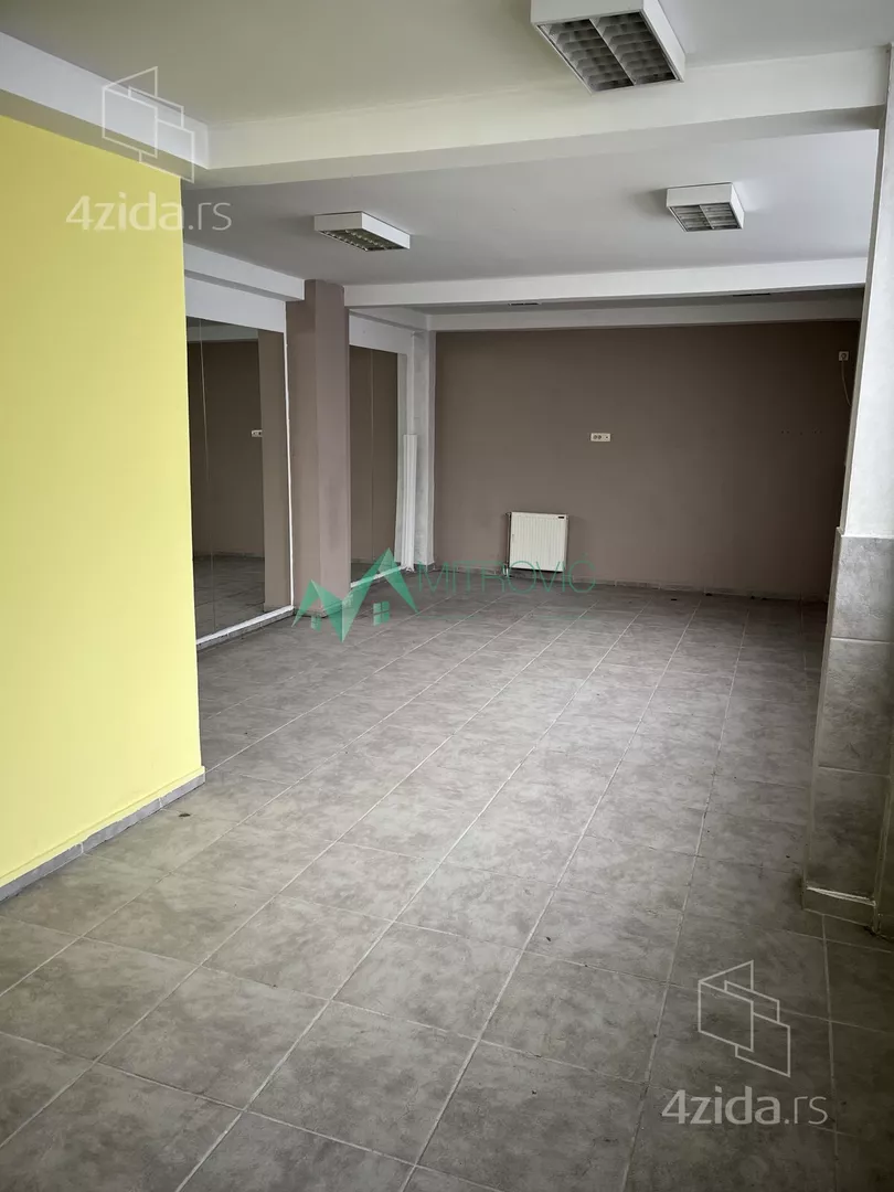 Poslovni prostor | 4zida