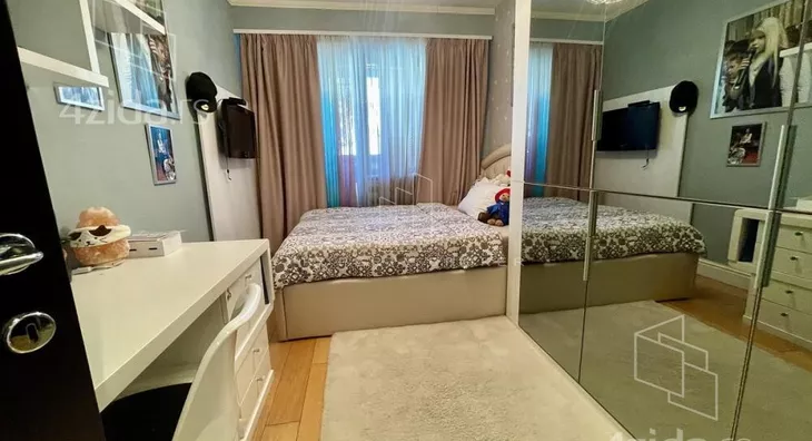 Petoiposoban stan | 4zida