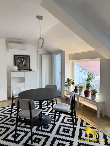 ŽELEZNIČKA | 4zida.rs