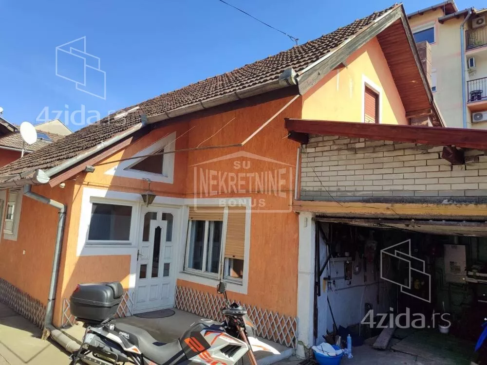 Kuća | 4zida