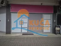 Lokal | 4zida