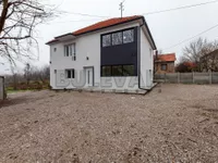 Gornji Komren, Crveni Krst, Gradske lokacije, Niš | 4zida.rs