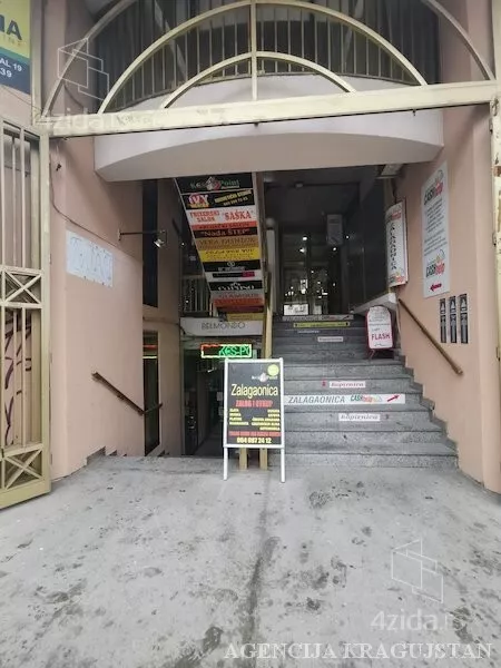 Lokal | 4zida