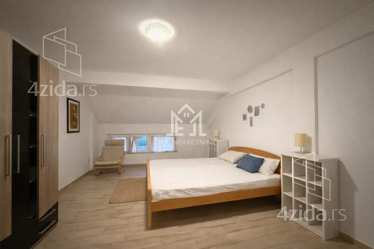 Petosoban stan | 4zida