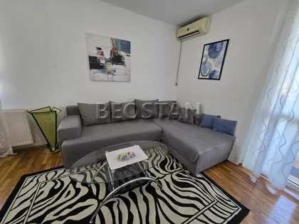 Magelanova | 4zida.rs