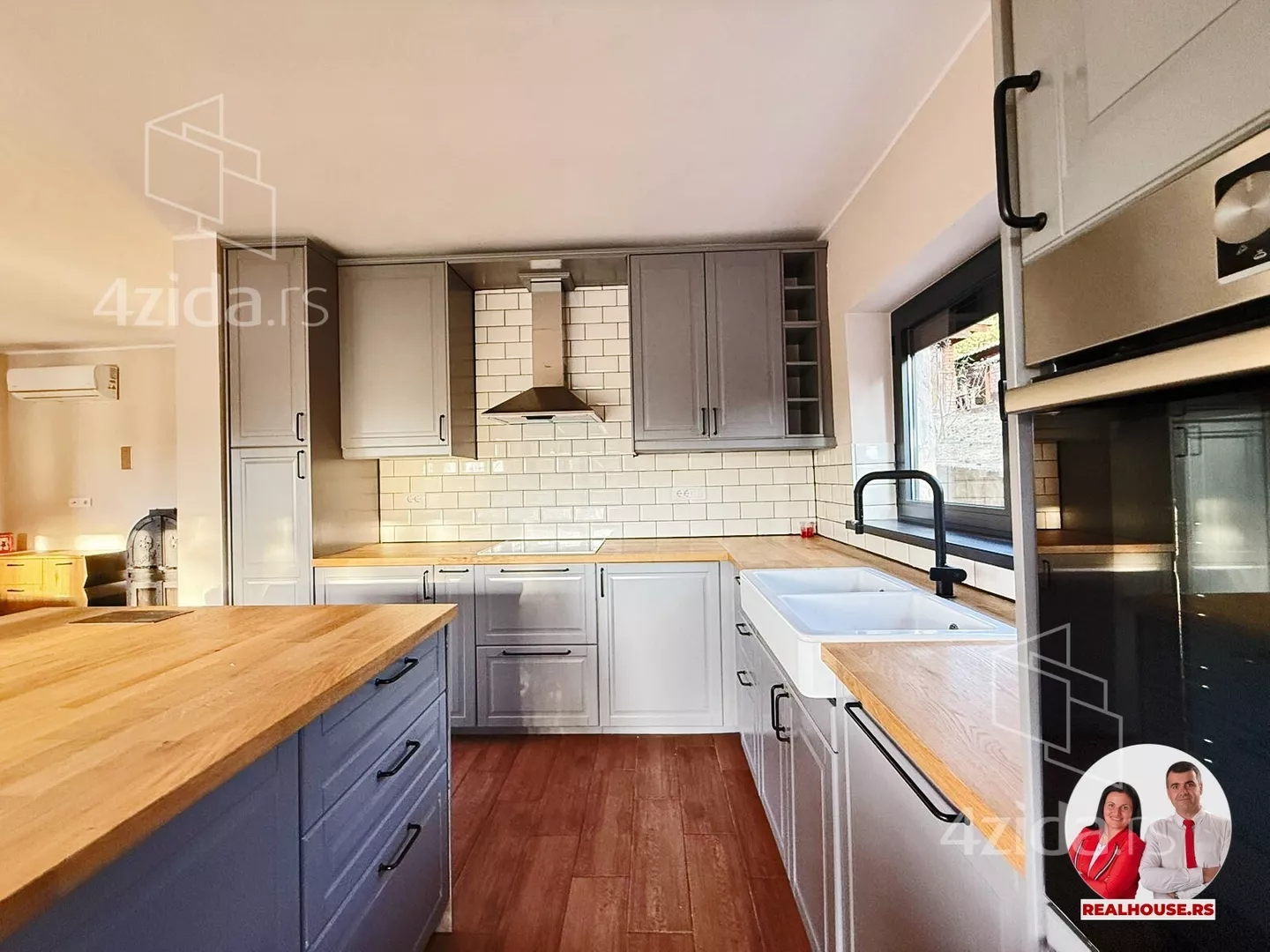 3-etažna kuća | 4zida