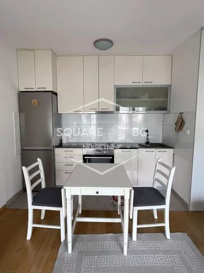 Šumadijska | 4zida.rs