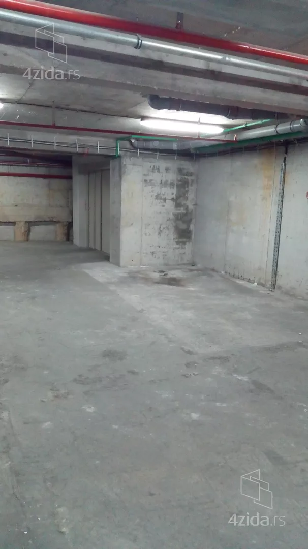 Parking | 4zida