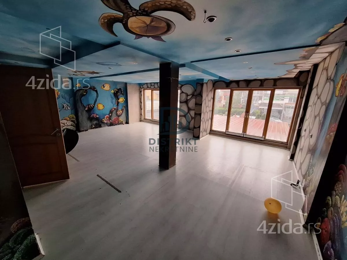 Poslovni prostor | 4zida